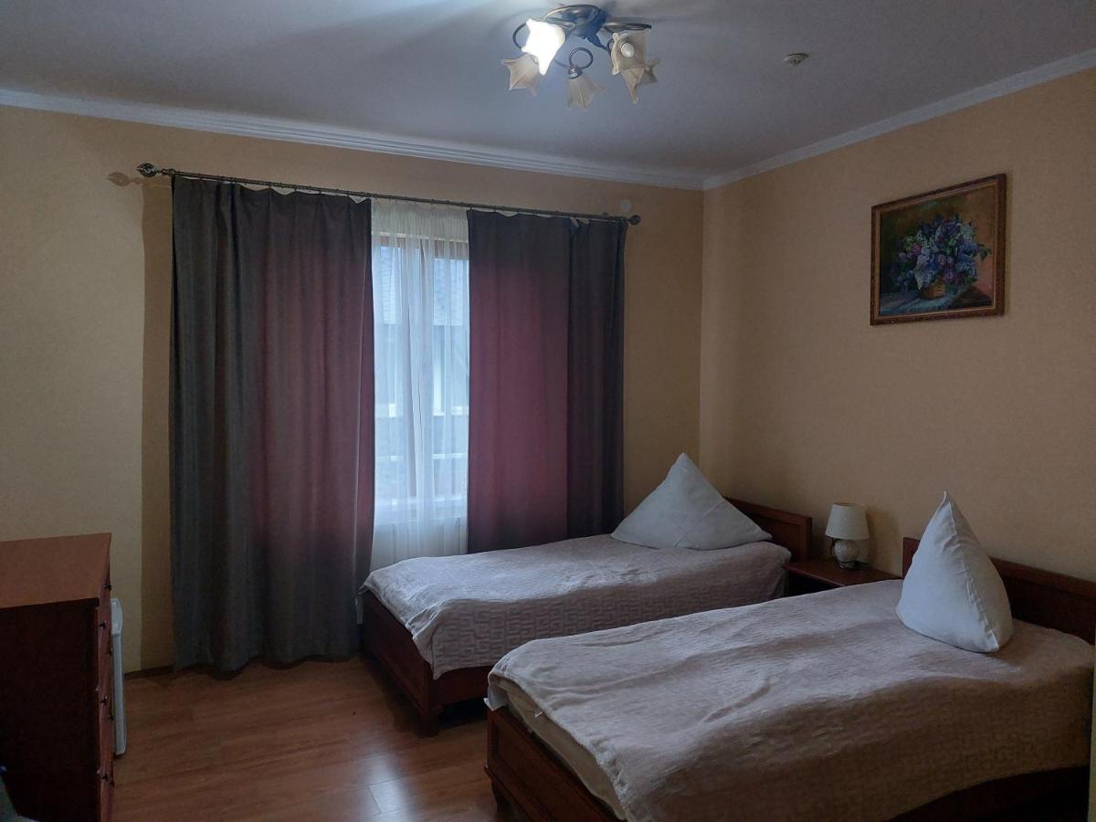 Pyate Koleso Otel Lazeshchyna Dış mekan fotoğraf