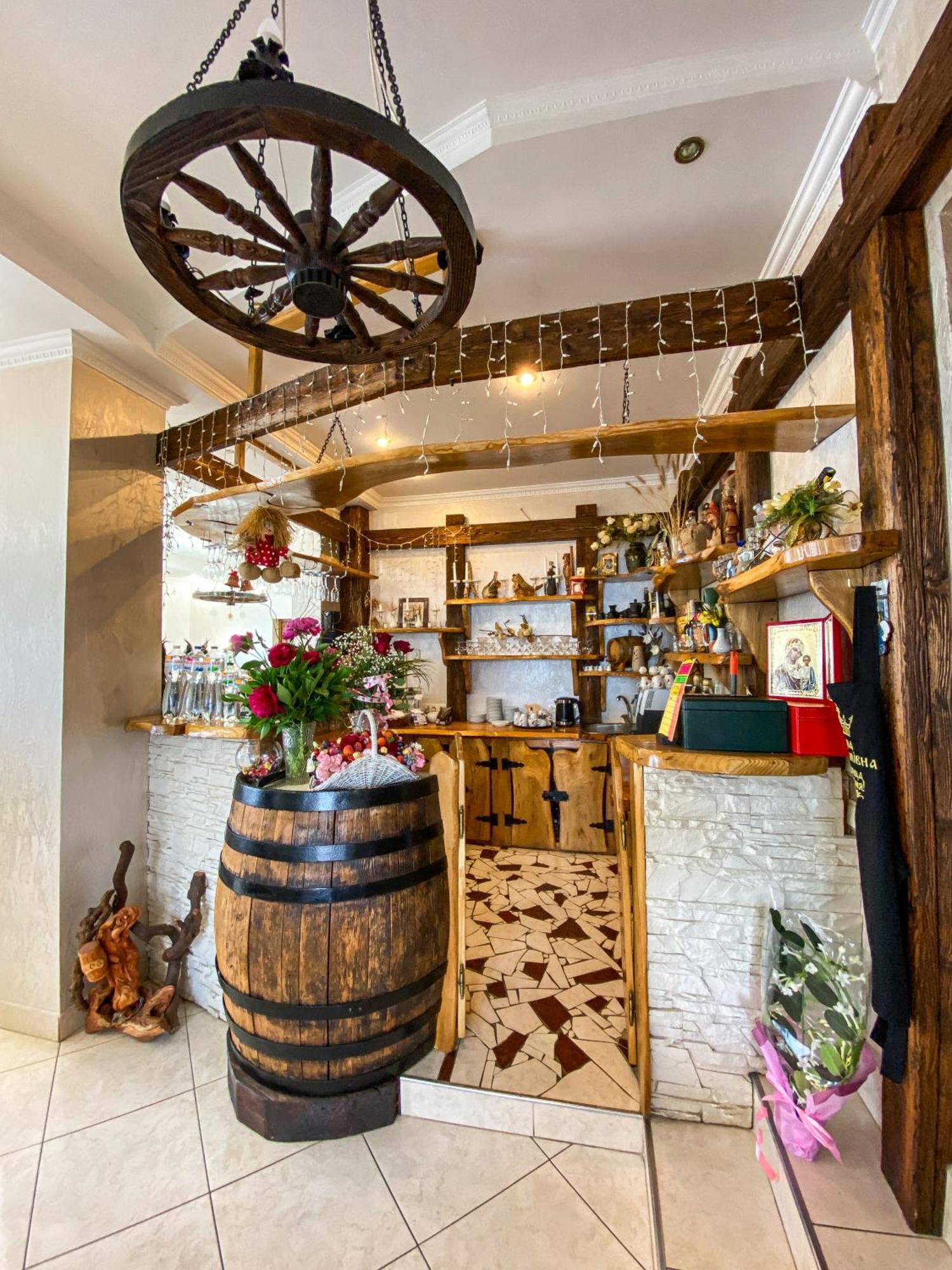 Pyate Koleso Otel Lazeshchyna Dış mekan fotoğraf