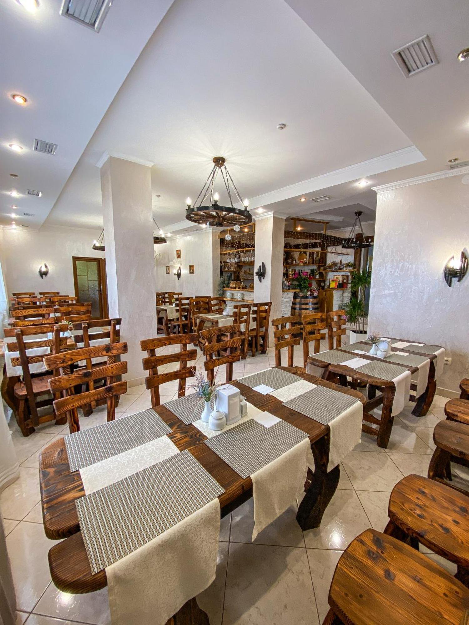Pyate Koleso Otel Lazeshchyna Dış mekan fotoğraf