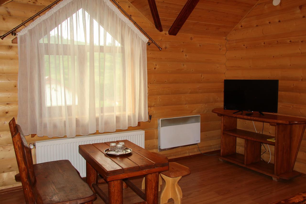 Pyate Koleso Otel Lazeshchyna Dış mekan fotoğraf