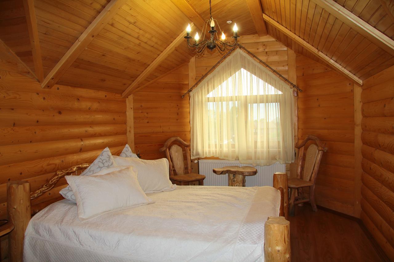 Pyate Koleso Otel Lazeshchyna Dış mekan fotoğraf