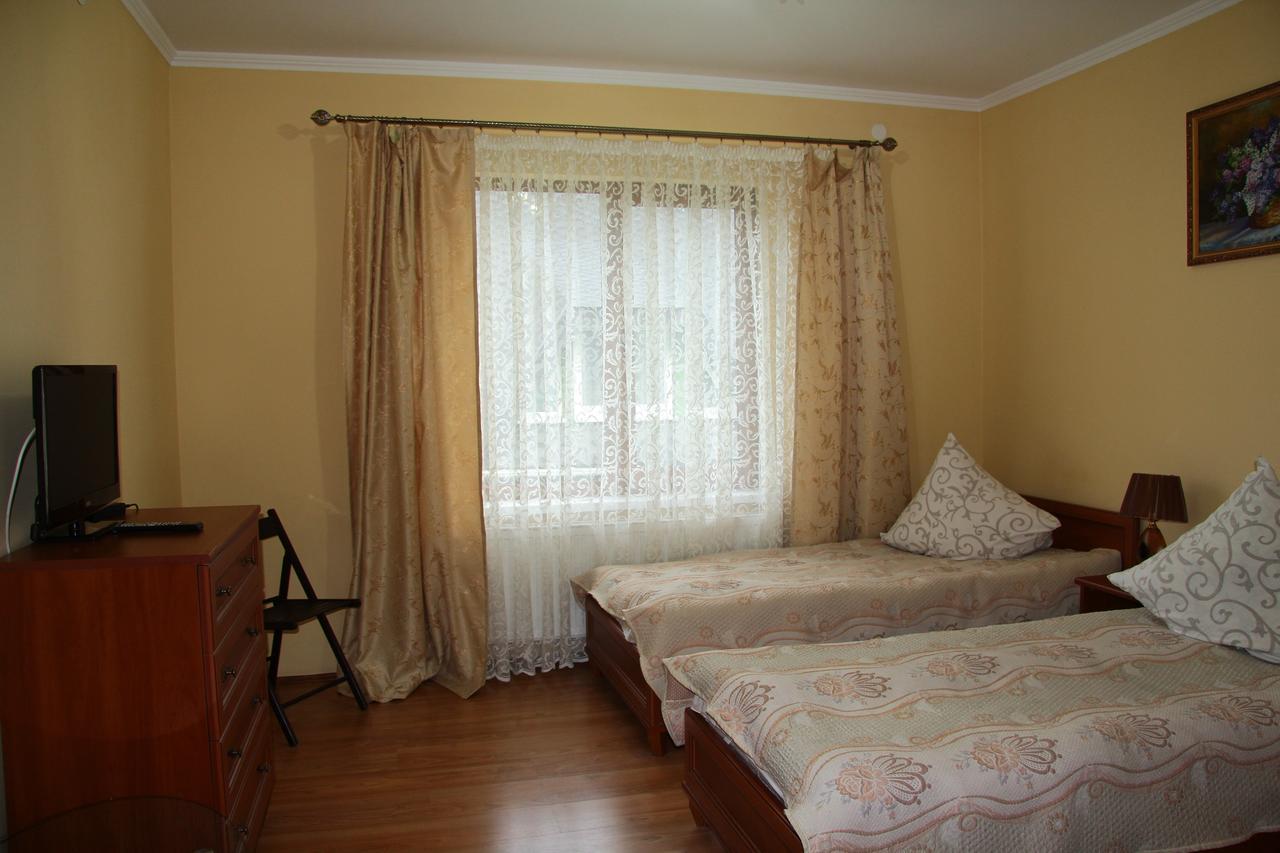 Pyate Koleso Otel Lazeshchyna Dış mekan fotoğraf