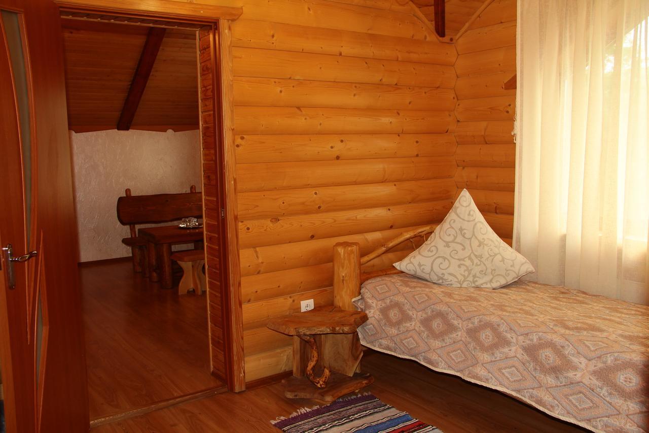 Pyate Koleso Otel Lazeshchyna Dış mekan fotoğraf